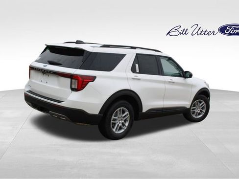 New 2026 Ford Explorer Active image 3