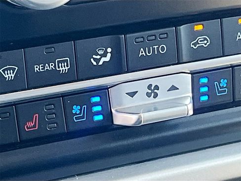 Used 2024 Ford Expedition Max Limited image 21