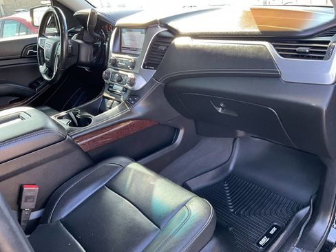 Used 2019 GMC Yukon XL SLT image 36