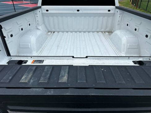 Used 2025 GMC Sierra 1500 SLT AWD/4WD image 23