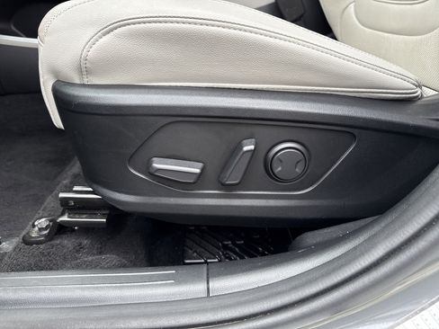 Used 2024 Hyundai Tucson Limited image 18