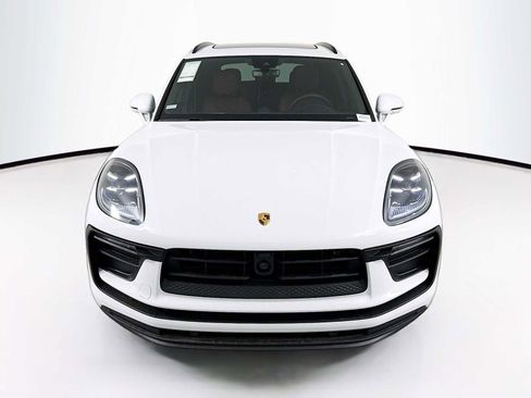 New 2026 Porsche Macan AWD/4WD image 6