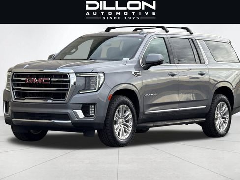 Used 2022 GMC Yukon XL SLT w/ SLT Premium Package AWD/4WD image 8