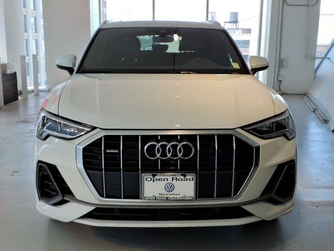 Used 2023 Audi Q3 2.0T Premium Plus w/ Premium Plus Package AWD/4WD image 2