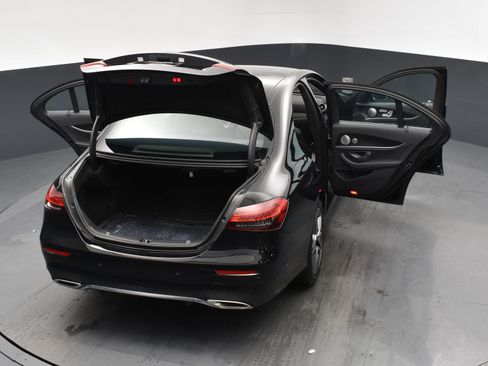 Used 2022 Mercedes-Benz E 350 4MATIC Sedan image 24