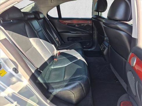 Used 2012 Lexus LS 460 w/ Luxury Value Edition RWD image 17