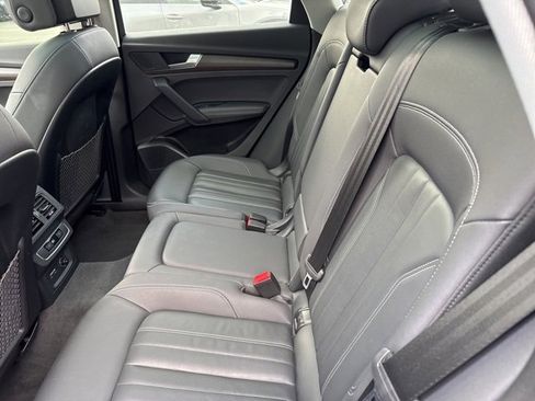 Used 2023 Audi Q5 2.0T Premium Plus w/ Premium Plus Package image 5
