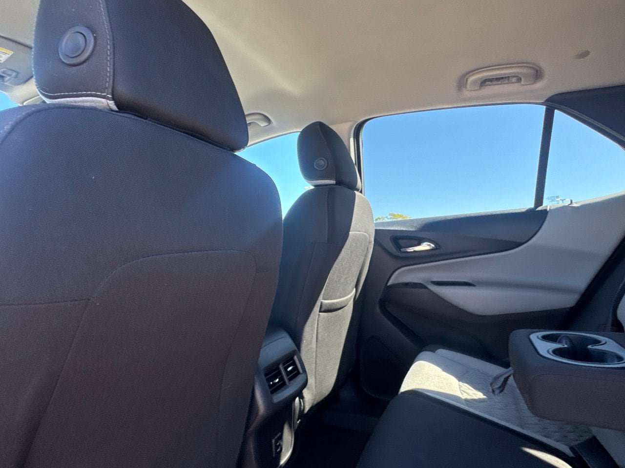 Used 2024 Chevrolet Equinox LT AWD/4WD image 38