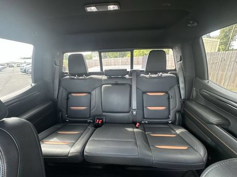 Used 2024 GMC Sierra 1500 AT4 w/ Technology Package AWD/4WD image 20