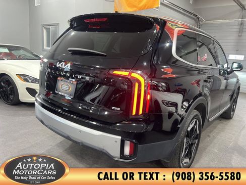 Used 2023 Kia Telluride EX image 52