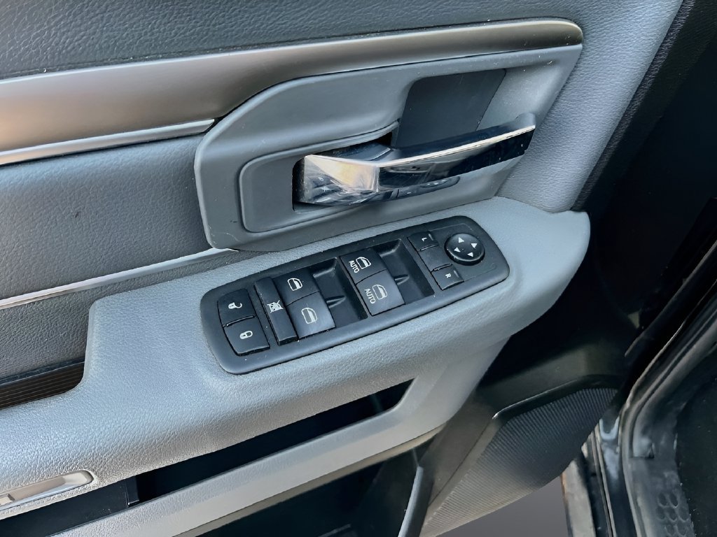 Used 2018 RAM 1500 Big Horn AWD/4WD image 17