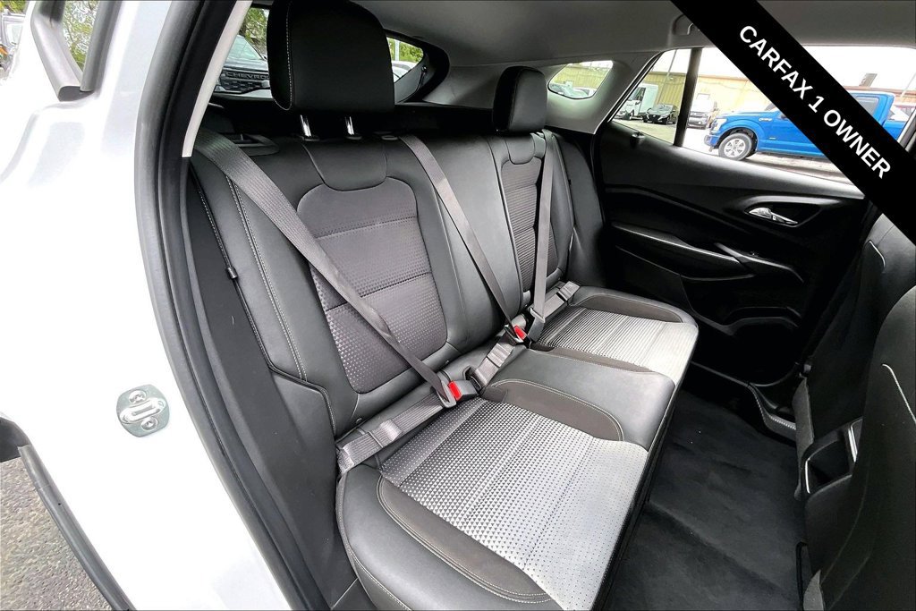 Used 2025 Chevrolet Trax LT FWD image 24