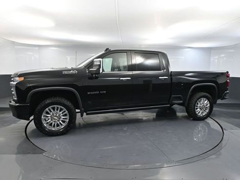 Used 2022 Chevrolet Silverado 2500 High Country w/ Z71 Off-Road Package image 12