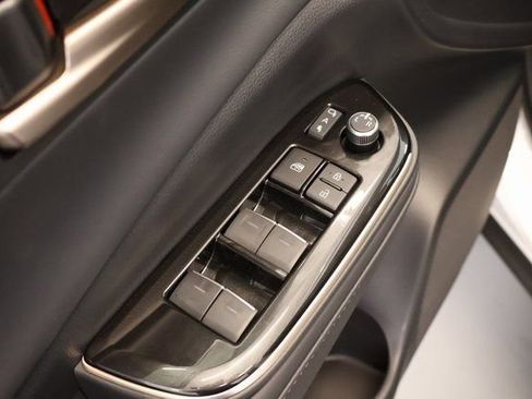 New 2026 Toyota Crown Platinum image 10