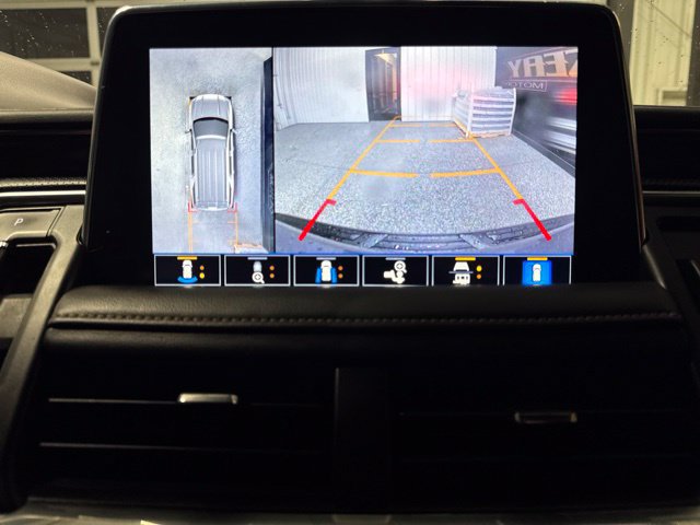 Used 2021 GMC Yukon AT4 w/ Technology Package AWD/4WD image 13