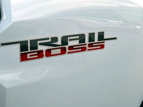 Used 2023 Chevrolet Colorado Trail Boss w/ LPO, Dark Essentials Package image 9