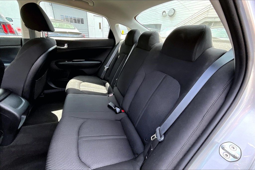 Used 2020 Kia Optima LX FWD image 17