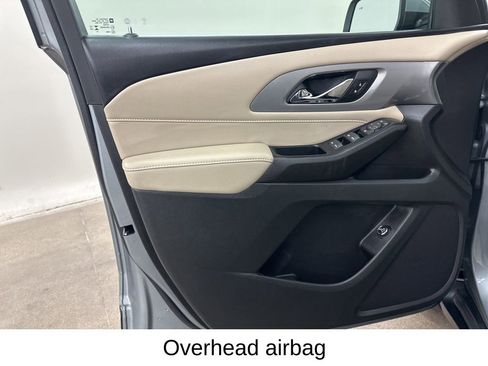 Certified 2023 Chevrolet Traverse LT image 33