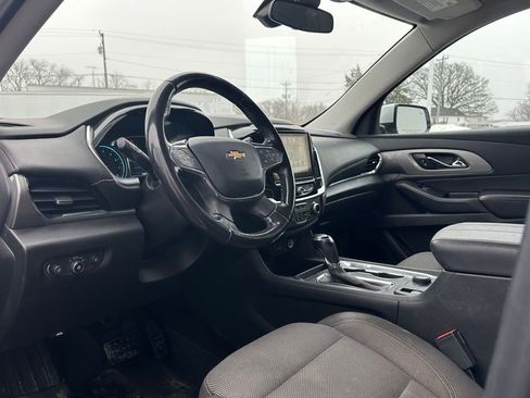 Used 2019 Chevrolet Traverse LT image 8