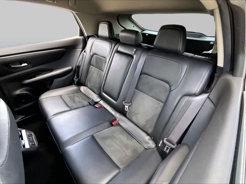 Used 2023 Nissan Ariya FWD image 19