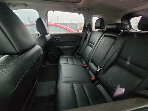 Used 2021 Nissan Rogue SL image 5