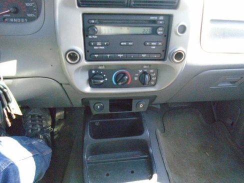 Used 2010 Ford Ranger XLT RWD image 14