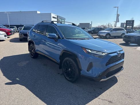 Used 2024 Toyota RAV4 SE w/ Weather Package image 3