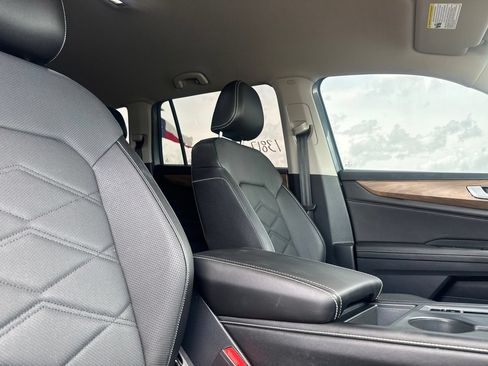 Used 2024 Volkswagen Atlas SE FWD image 29