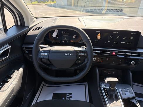 New 2026 Kia Sportage LX AWD/4WD image 23