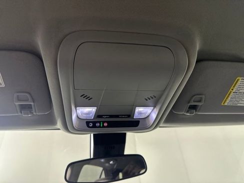 Used 2022 Chevrolet Equinox LS w/ LS Convenience Package image 24