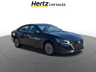 Used 2025 Nissan Altima 2.5 SV video 1
