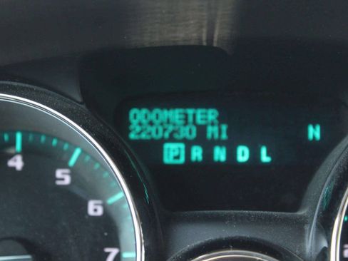 Used 2013 Buick Enclave Leather AWD/4WD image 10