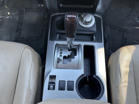Used 2014 Toyota 4Runner Limited image 27