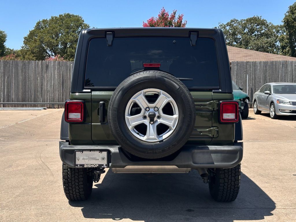 Used 2022 Jeep Wrangler Unlimited Sport AWD/4WD image 4