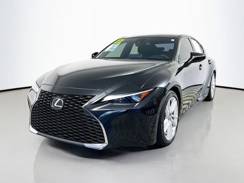 Used 2022 Lexus IS 300 image 10