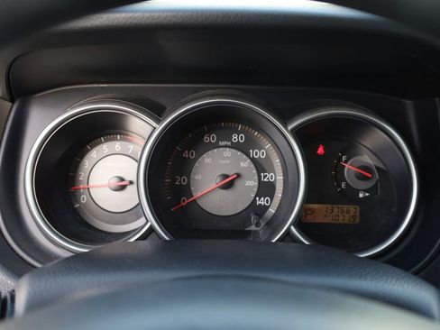 Used 2008 Nissan Versa SL FWD image 9