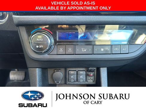 Used 2014 Toyota Corolla LE image 17