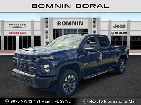 Used 2022 Chevrolet Silverado 2500 Custom w/ Custom Value Package AWD/4WD image 1