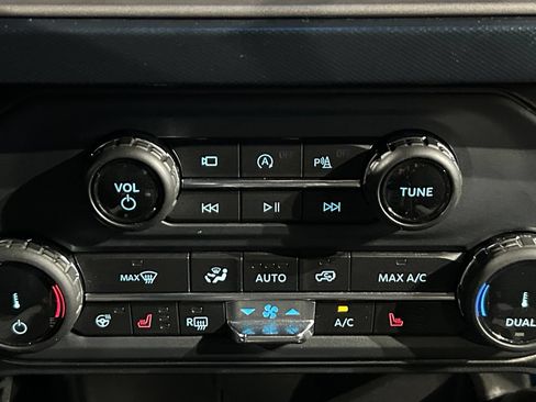 Used 2022 Ford Bronco Outer Banks AWD/4WD image 87