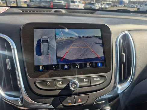 Certified 2024 Chevrolet Equinox LT FWD image 18