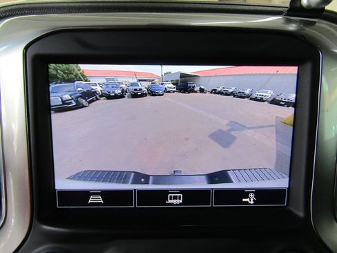 Used 2021 Chevrolet Silverado 2500 LT w/ Texas Edition AWD/4WD image 17