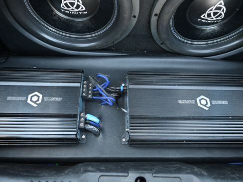 Used 2017 Ford Mustang Shelby GT350 w/ Electronics Package image 34