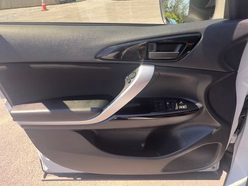 Used 2022 Mitsubishi Eclipse Cross LE AWD/4WD image 13