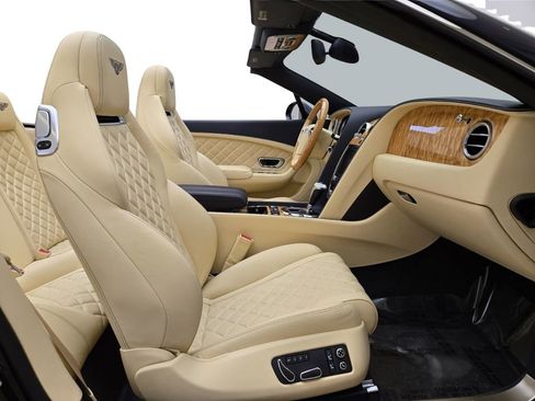 Used 2016 Bentley Continental GT image 2