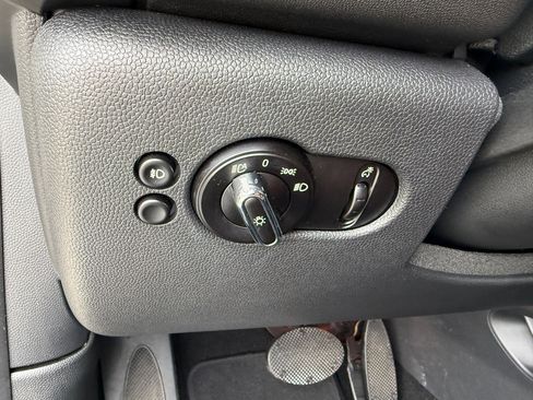 Used 2016 MINI Cooper S image 13