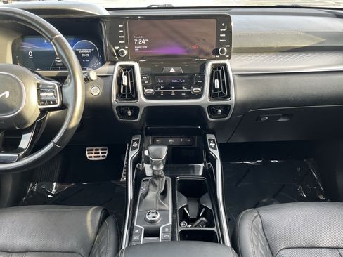 Used 2022 Kia Sorento SX FWD image 26