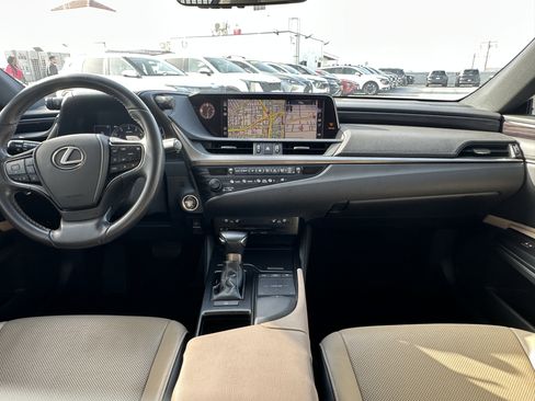 Used 2020 Lexus ES 350 w/ Premium Package image 19