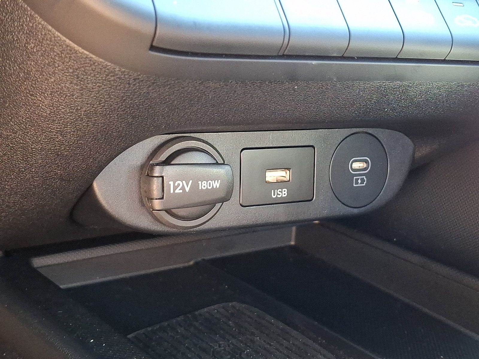 Certified 2025 Hyundai Elantra Sport FWD image 23