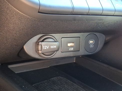 Certified 2025 Hyundai Elantra Sport FWD image 23