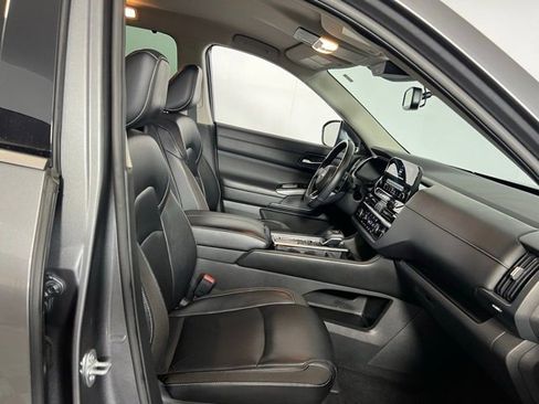 Used 2022 Nissan Pathfinder SL image 33